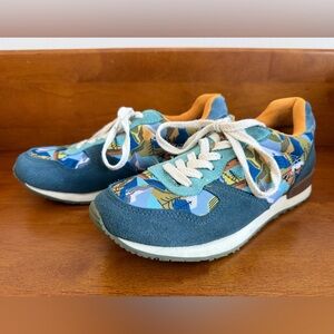 Inkkas Alpine Joggers Shoes Size 6 Women’s